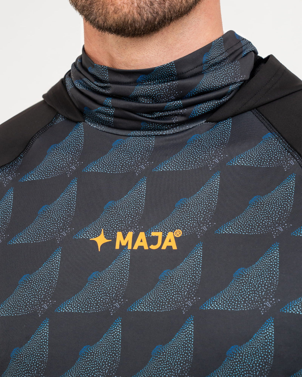 MAJA Mantarraya Hooded Performance Shirt