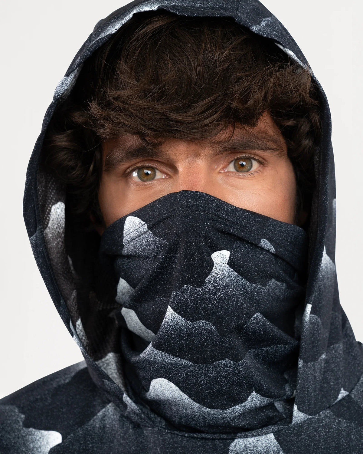 MAJA Sierra Madre Hooded Performance Shirt