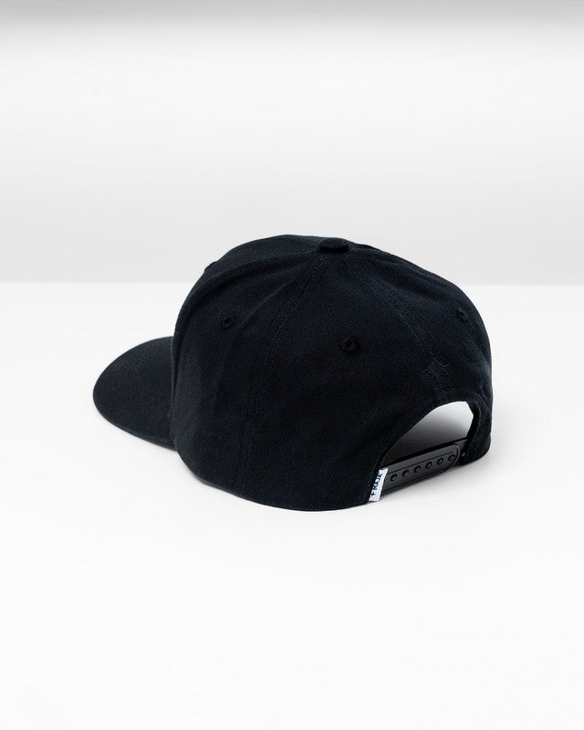 MAJA Snapback Cap