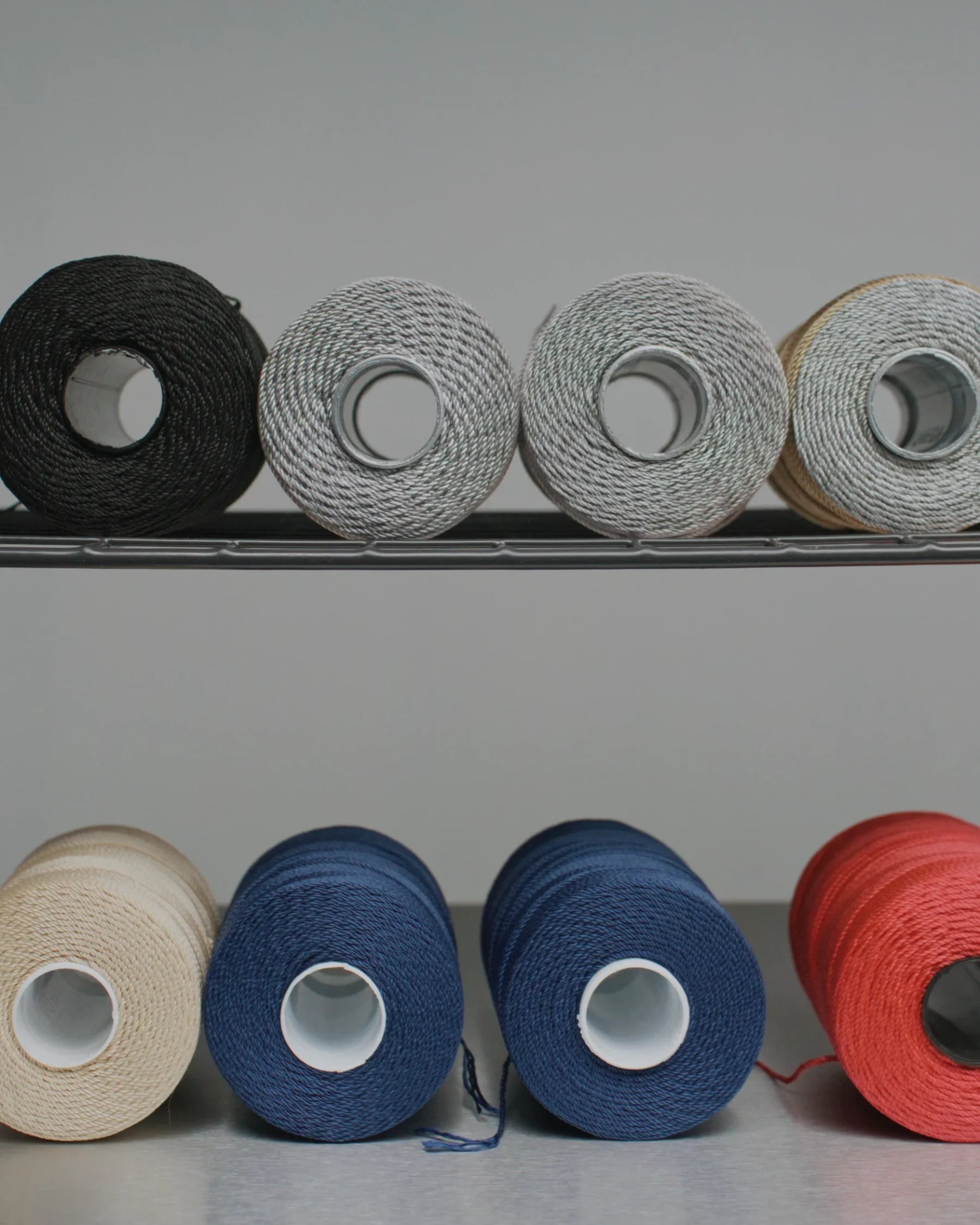 Thread cones in the collection colors